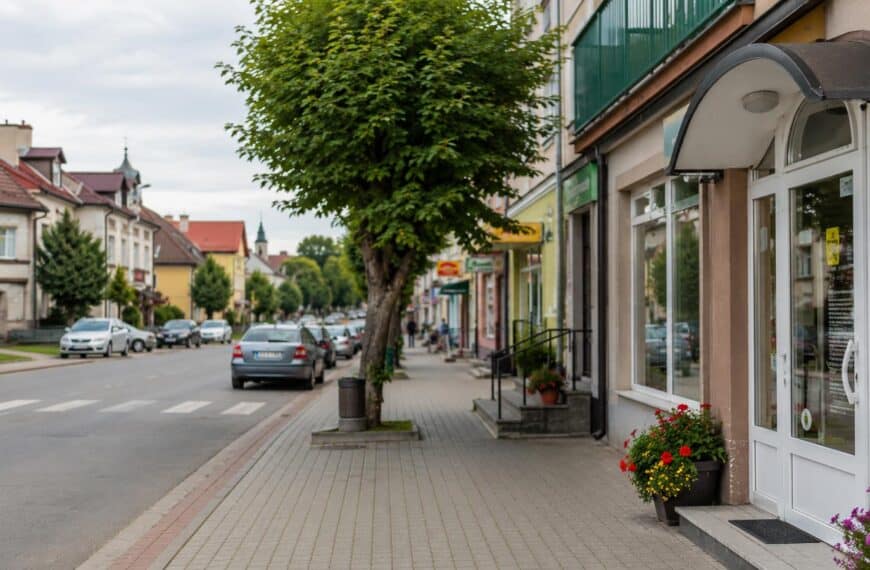Lokalny katalog firm i usług w Nowej Sarzynie